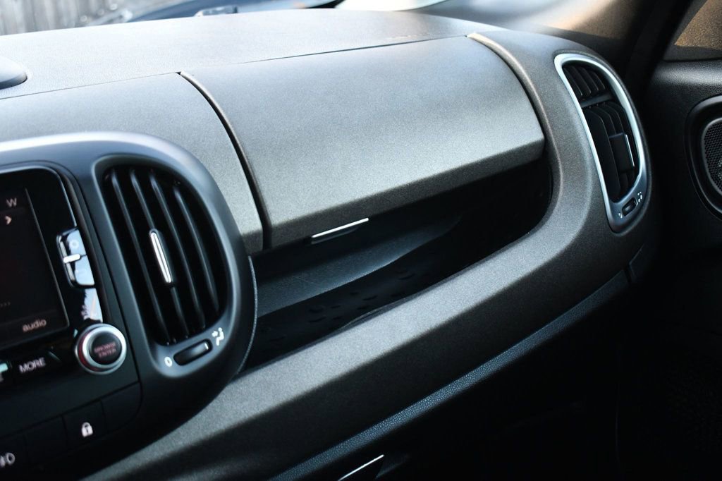 Used 2014 FIAT 500L Trekking w/ Popular Equipment Group image 33