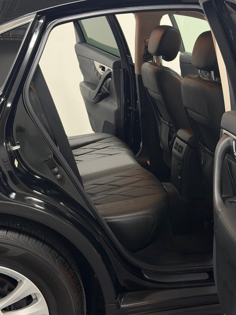 Used 2009 INFINITI FX35 AWD w/ Premium Pkg image 10