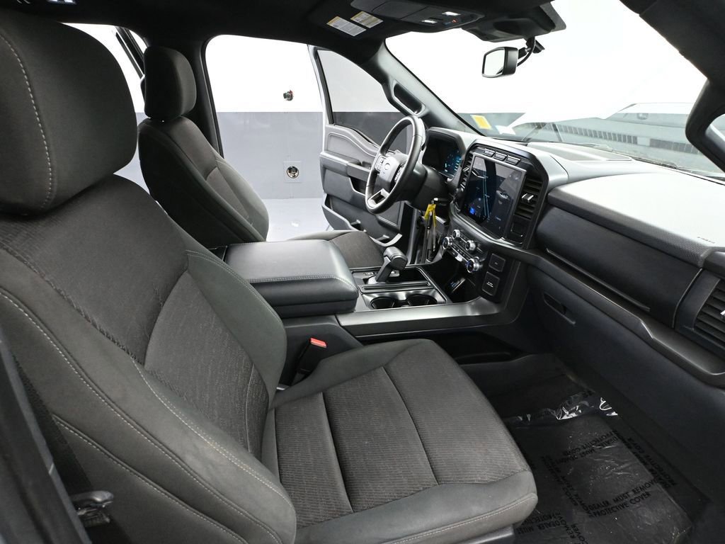 Used 2024 Ford F150 XLT w/ XLT Black Appearance Package image 47