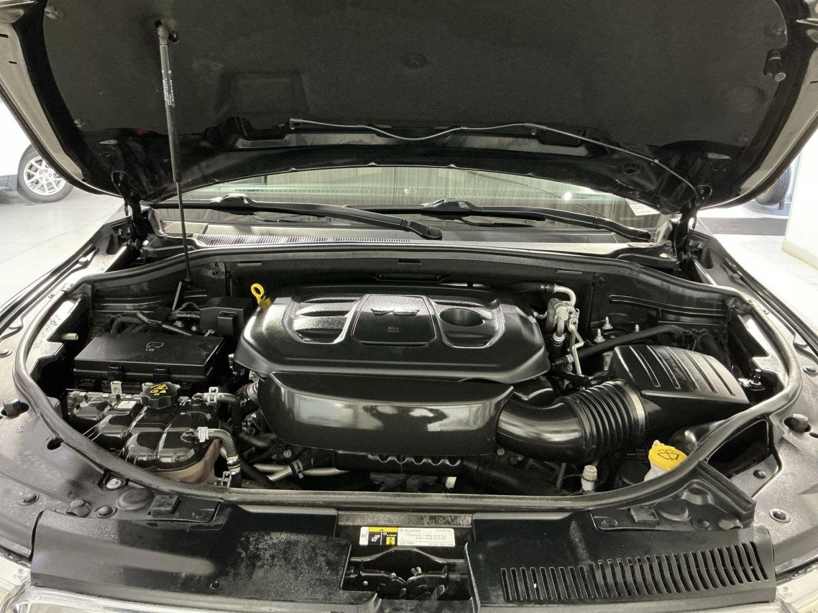 Used 2019 Dodge Durango SXT image 34