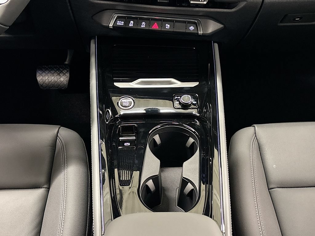 New 2026 Audi Q3 quattro 2.0T AWD/4WD image 13