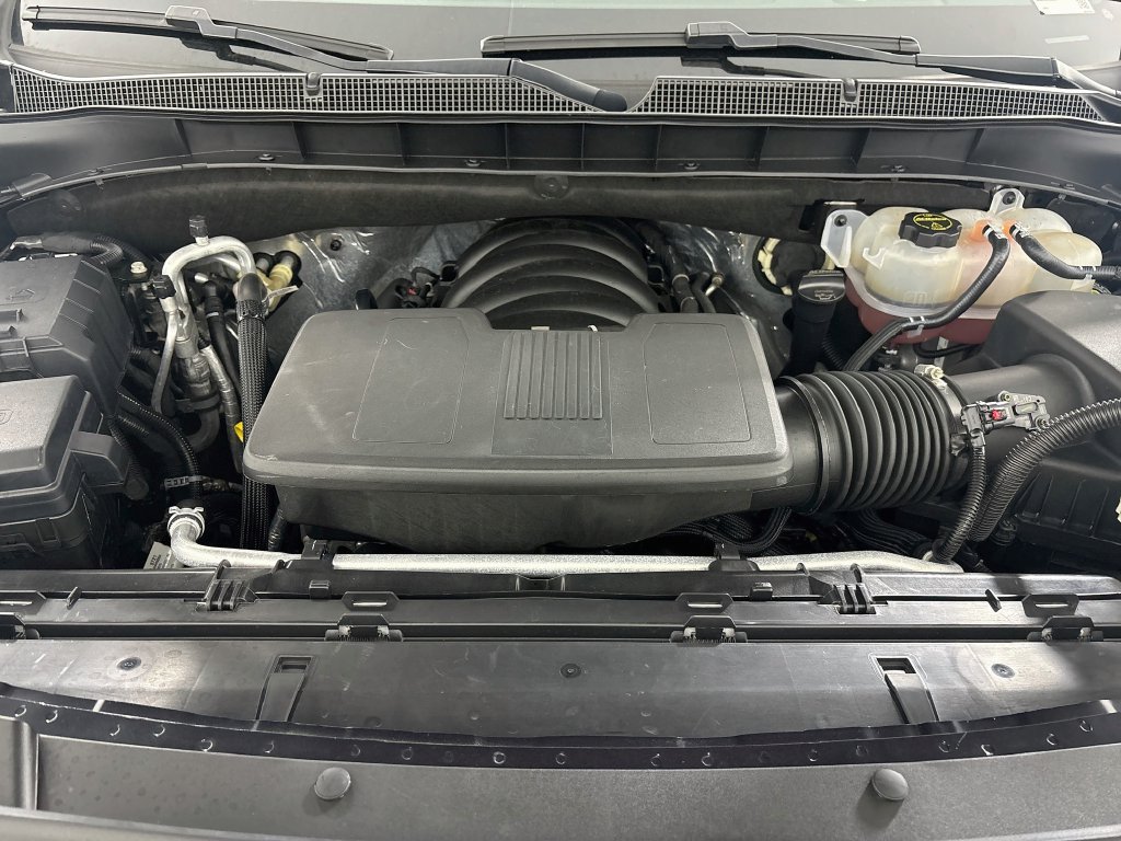 Certified 2023 Chevrolet Suburban Premier AWD/4WD image 35