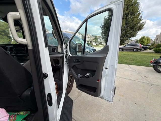 Used 2020 Ford Transit 150 XLT RWD image 14