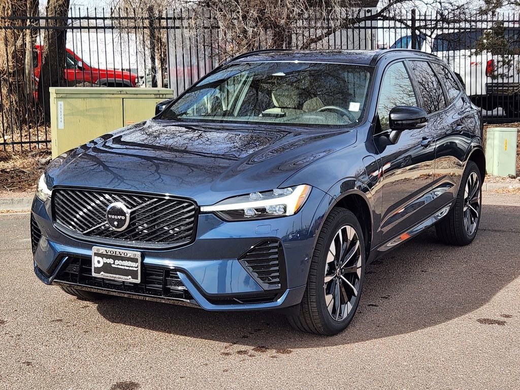 New 2026 Volvo XC60 T8 Plus w/ Protection Package Premier image 22