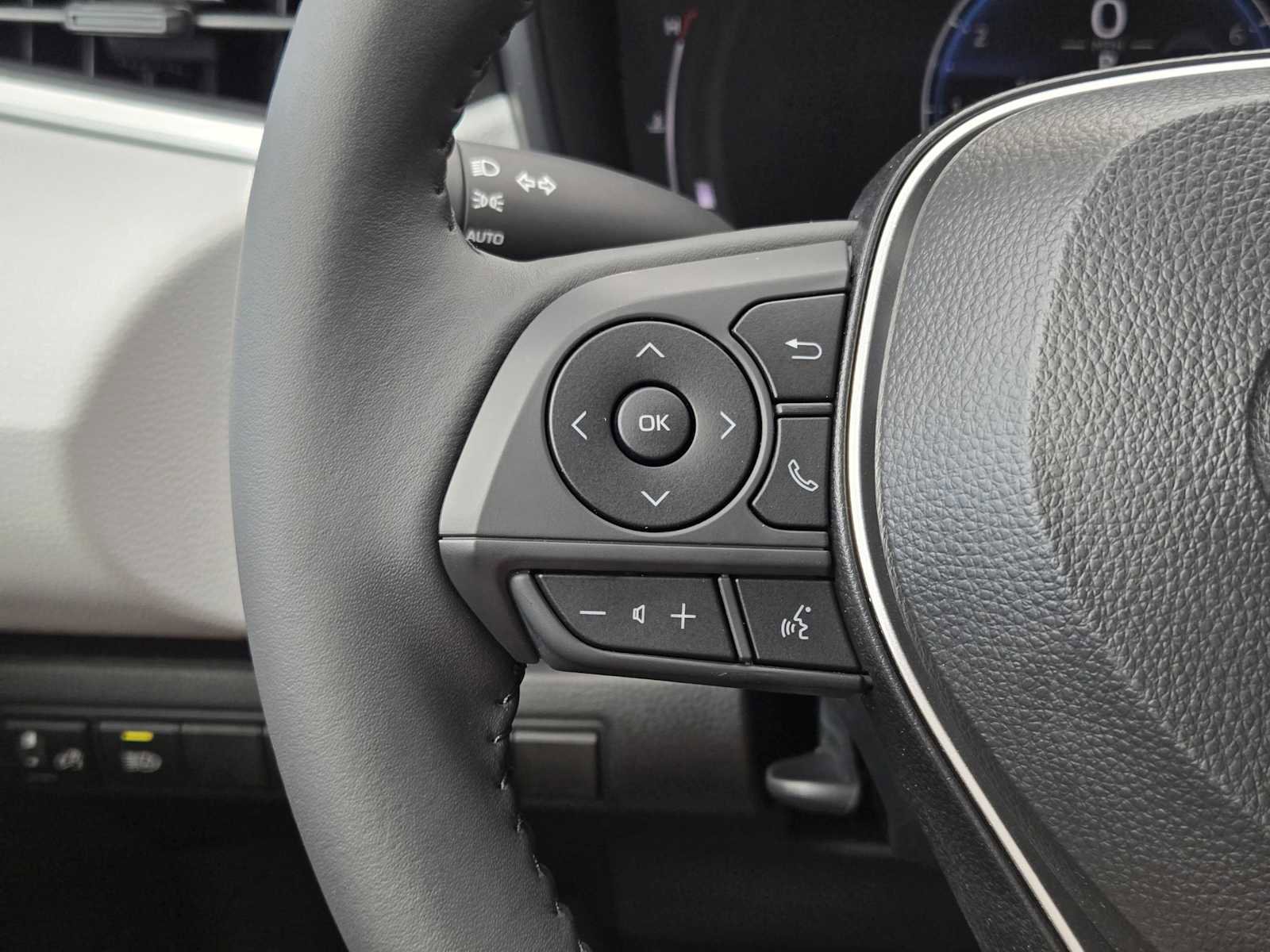 Used 2026 Toyota Corolla SE image 21