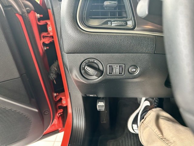 Used 2018 Dodge Challenger R/T w/ Driver Convenience Group image 14