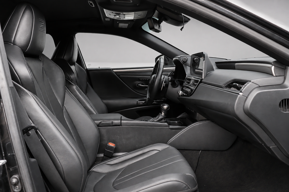 Used 2023 Lexus ES 350 F Sport w/ Accessory Package (Z2) FWD image 21