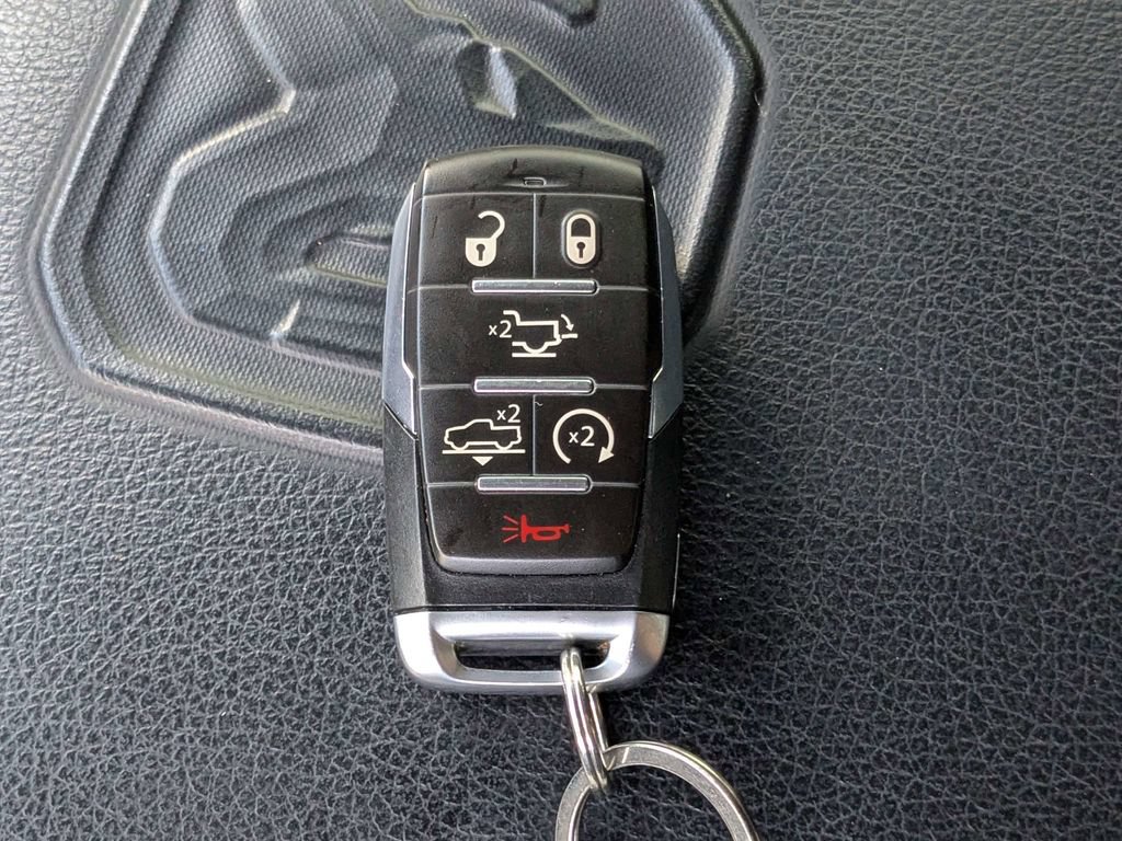 Used 2022 RAM 1500 Laramie AWD/4WD image 29