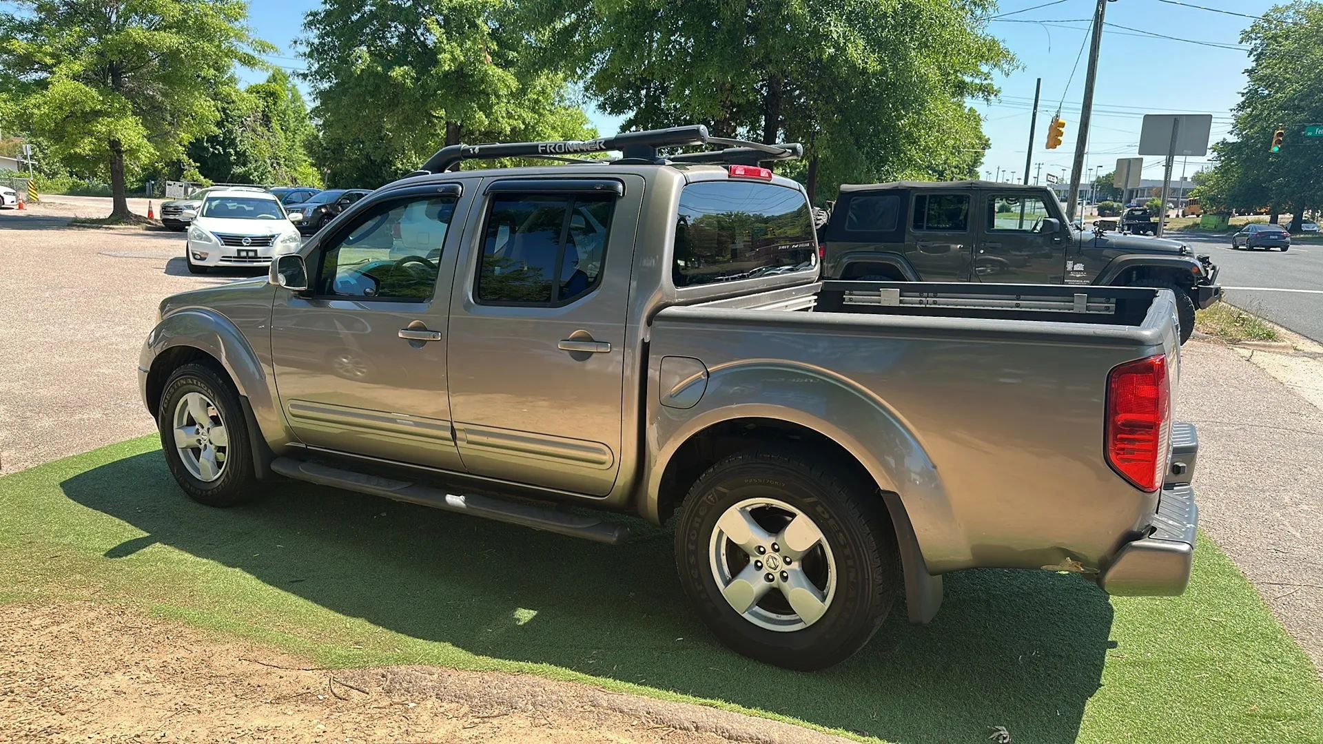 Used 2005 Nissan Frontier LE w/ (J01) Sunroof Pkg RWD image 4
