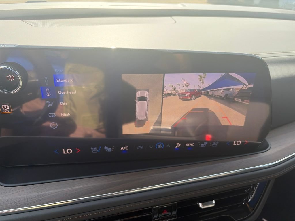 New 2026 Chevrolet Tahoe High Country AWD/4WD image 12