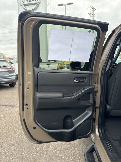 Certified 2023 Nissan Frontier PRO-4X w/ Pro Convenience Package image 12