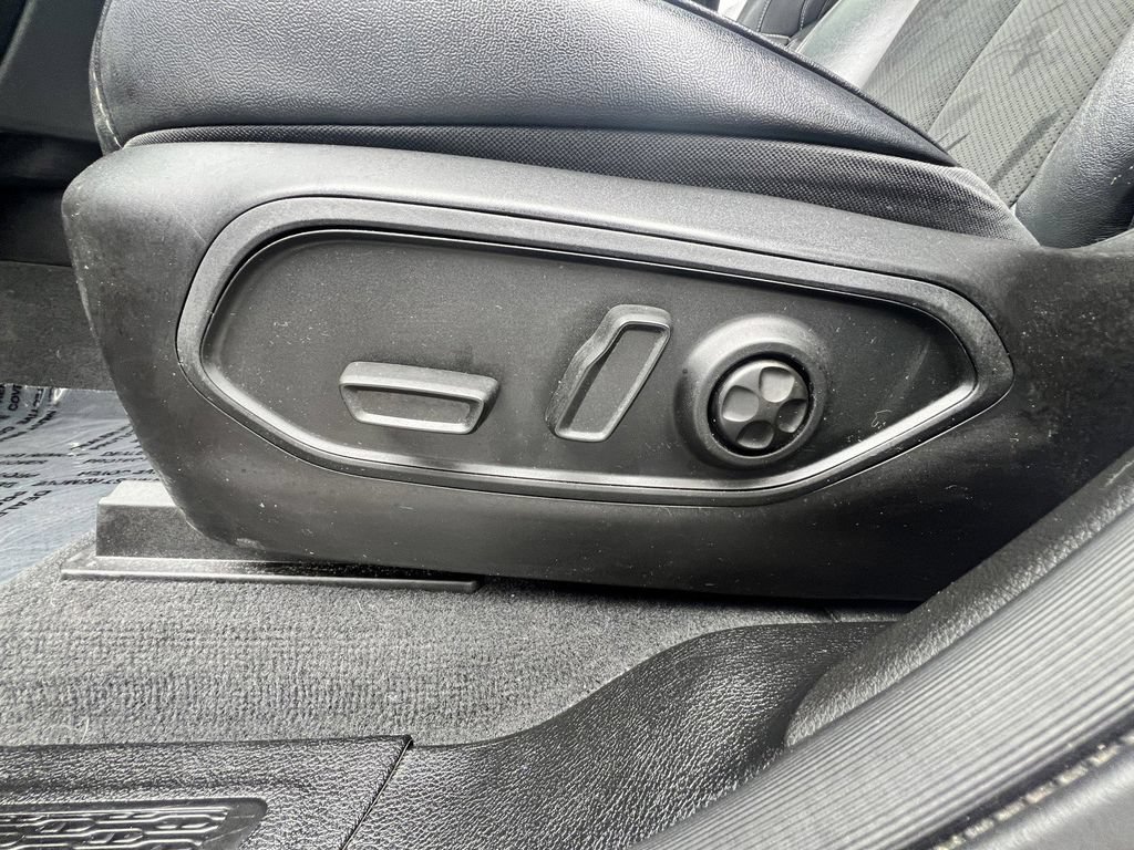 Used 2022 Jeep Grand Cherokee Altitude AWD/4WD image 29