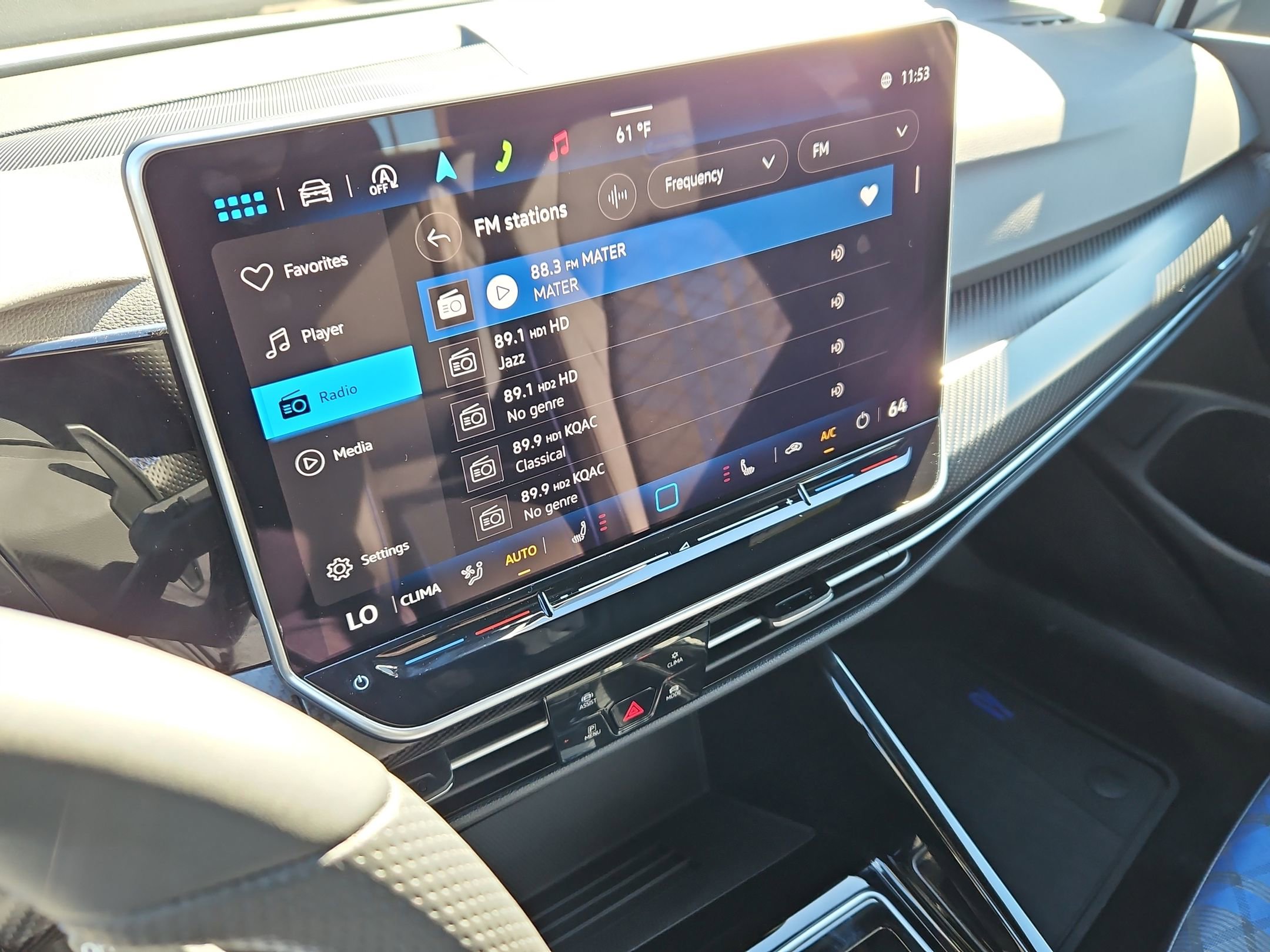 Used 2025 Volkswagen Golf R Black Edition image 18