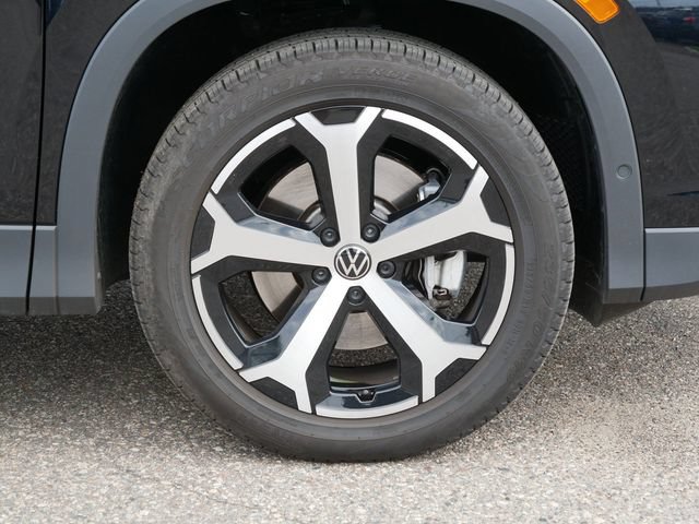Certified 2026 Volkswagen Tiguan SE AWD/4WD image 9