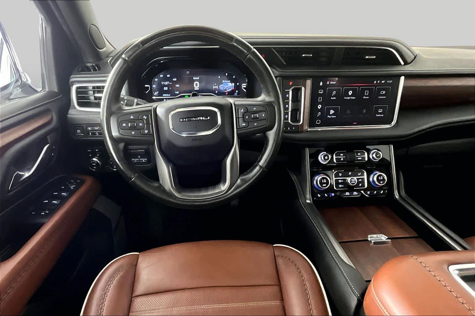 Certified 2023 GMC Yukon XL Denali Ultimate AWD/4WD image 6