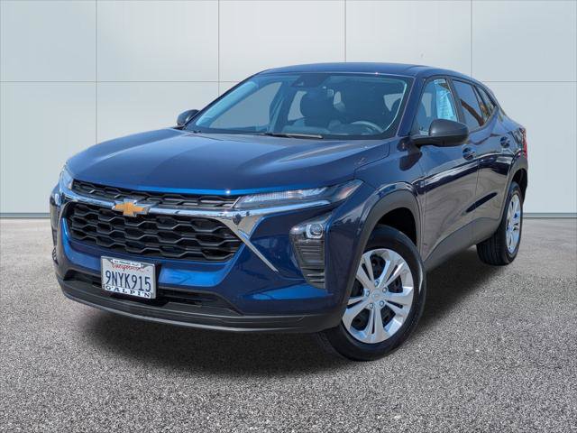 Used 2024 Chevrolet Trax LS image 1