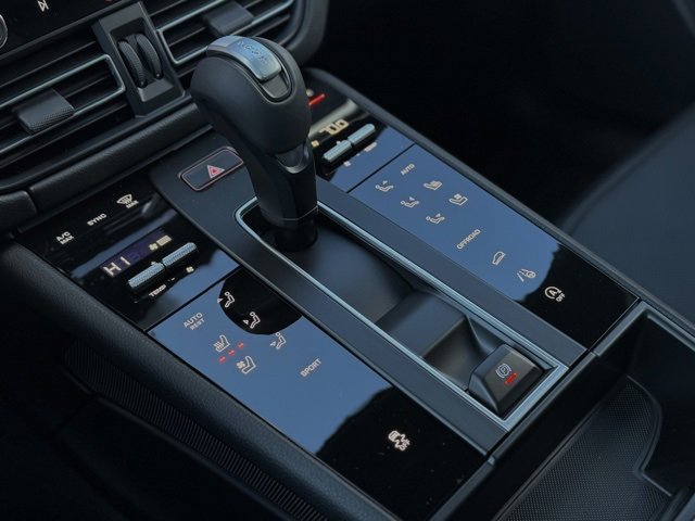 New 2026 Porsche Macan image 29