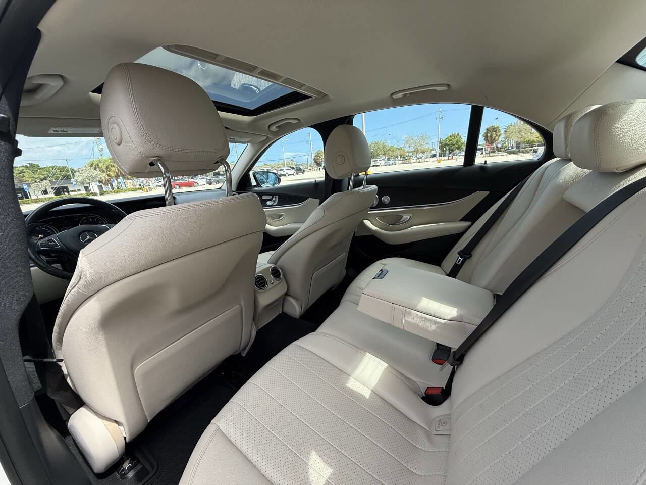 Used 2017 Mercedes-Benz E 300 4MATIC image 13