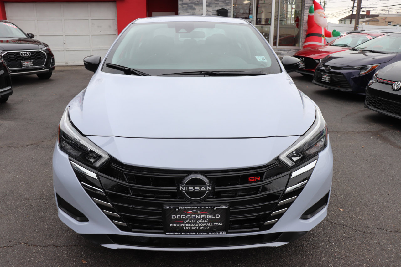 Used 2024 Nissan Versa SR image 8