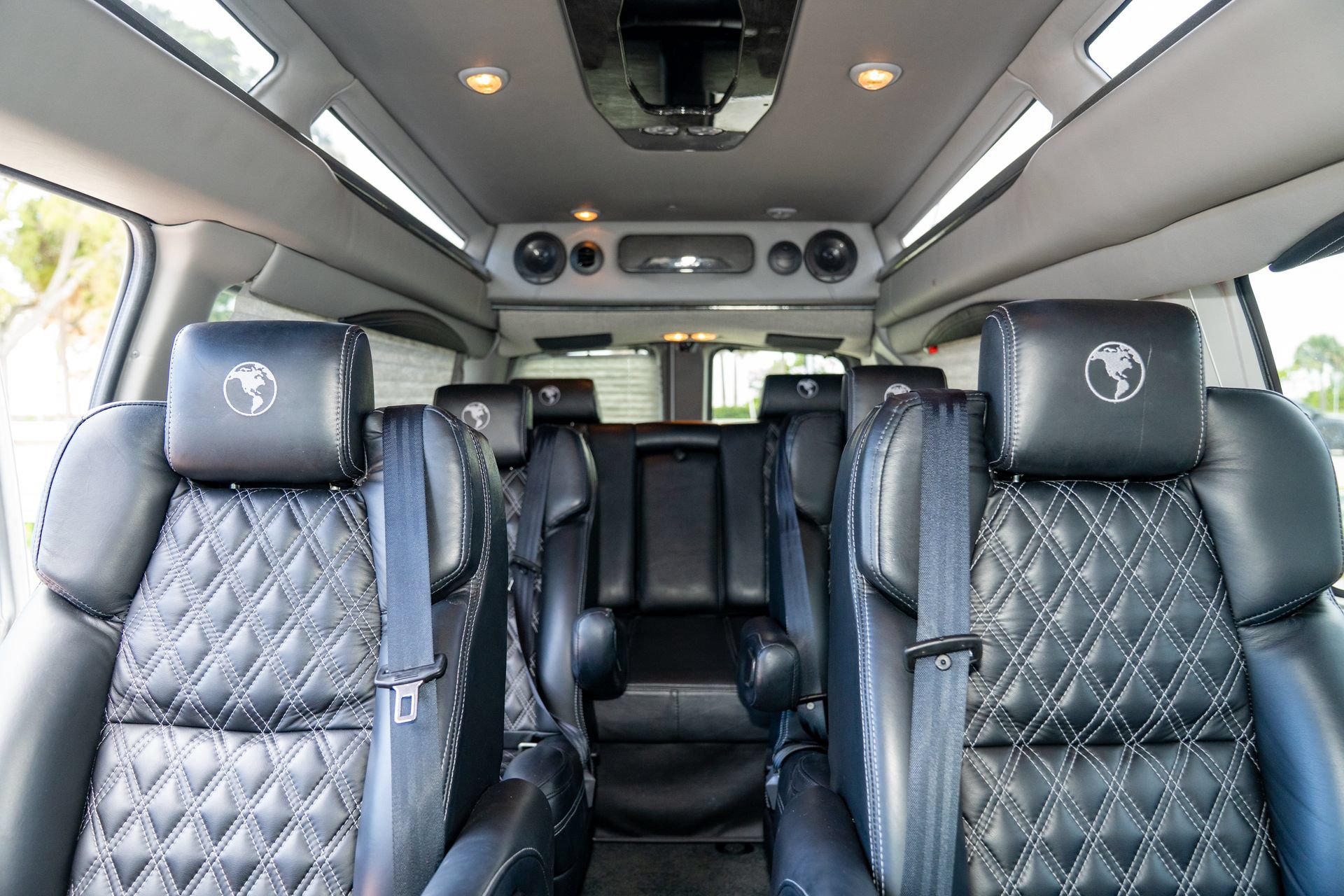 Used 2022 GMC Savana 2500 Extended RWD image 24