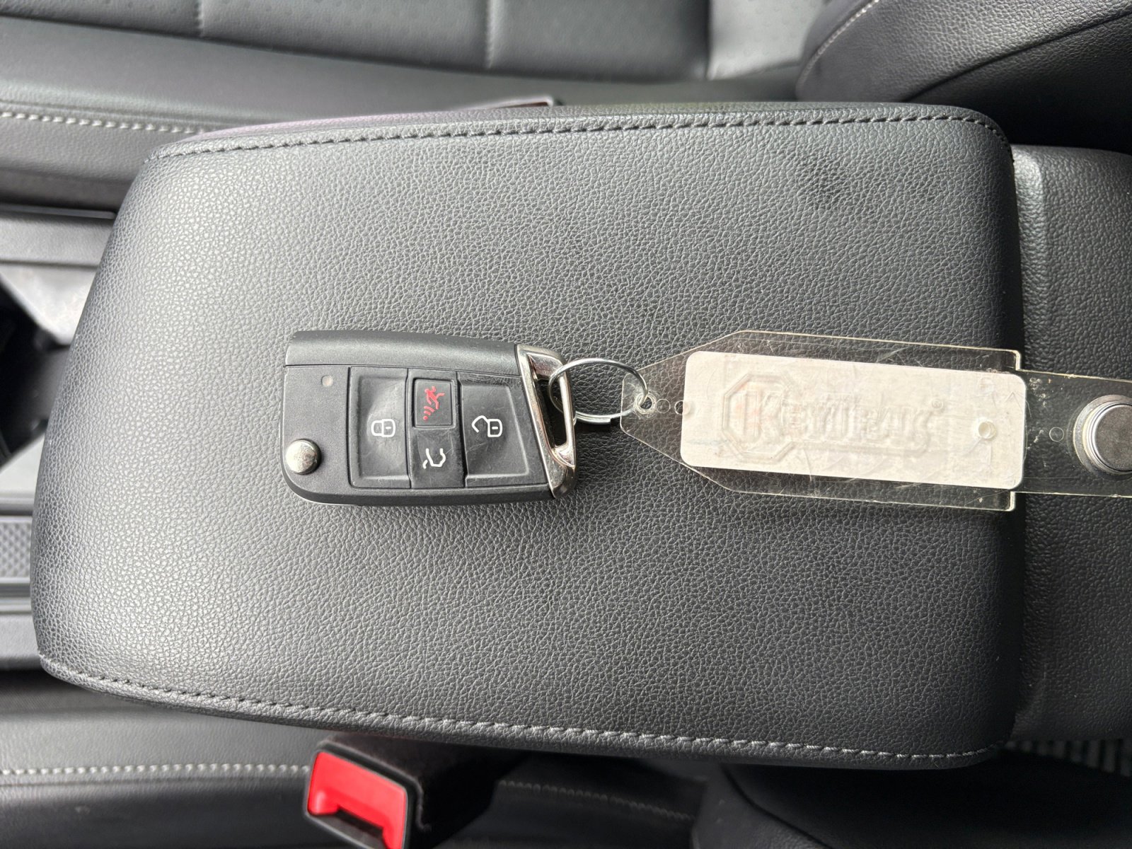 Used 2019 Volkswagen Tiguan SE w/ Panoramic Sunroof Package AWD/4WD image 28