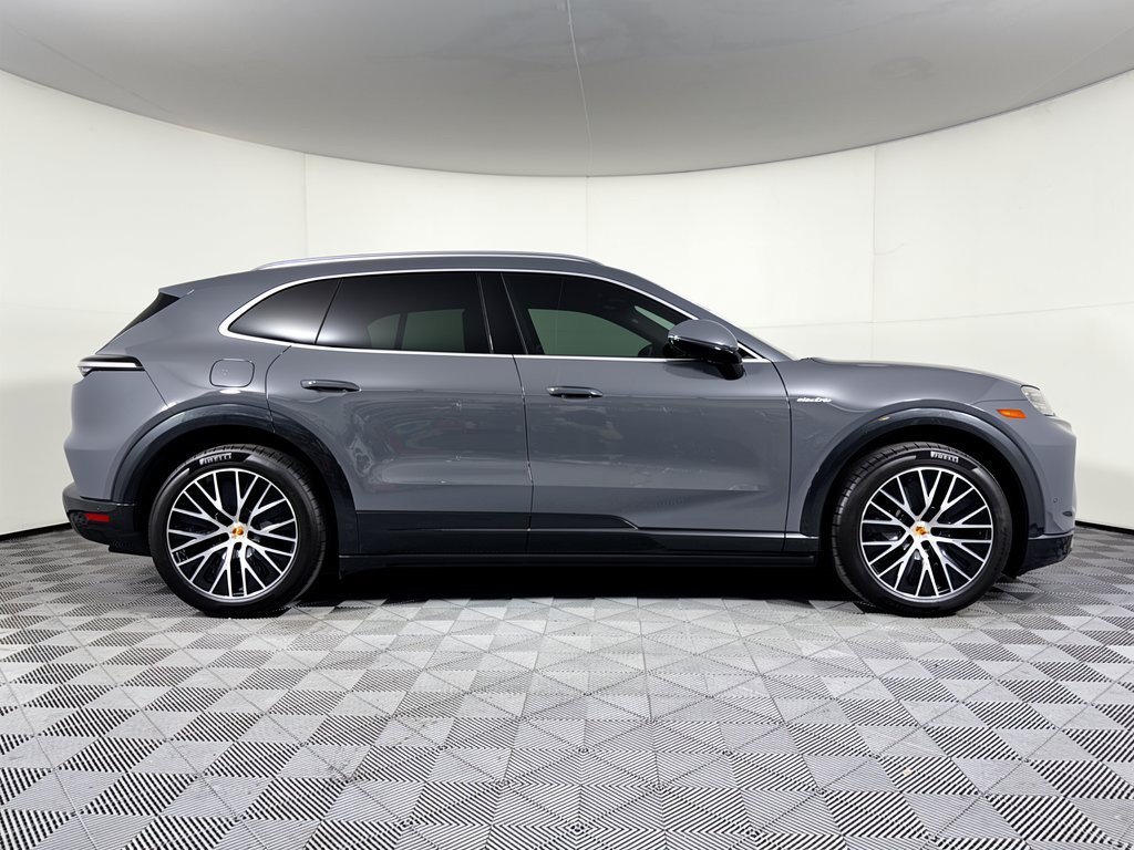 New 2026 Porsche Cayenne Electric AWD/4WD image 8