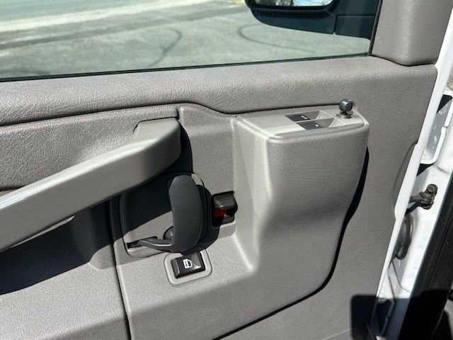 Used 2019 Chevrolet Express 2500 w/ Driver Convenience Package RWD image 17