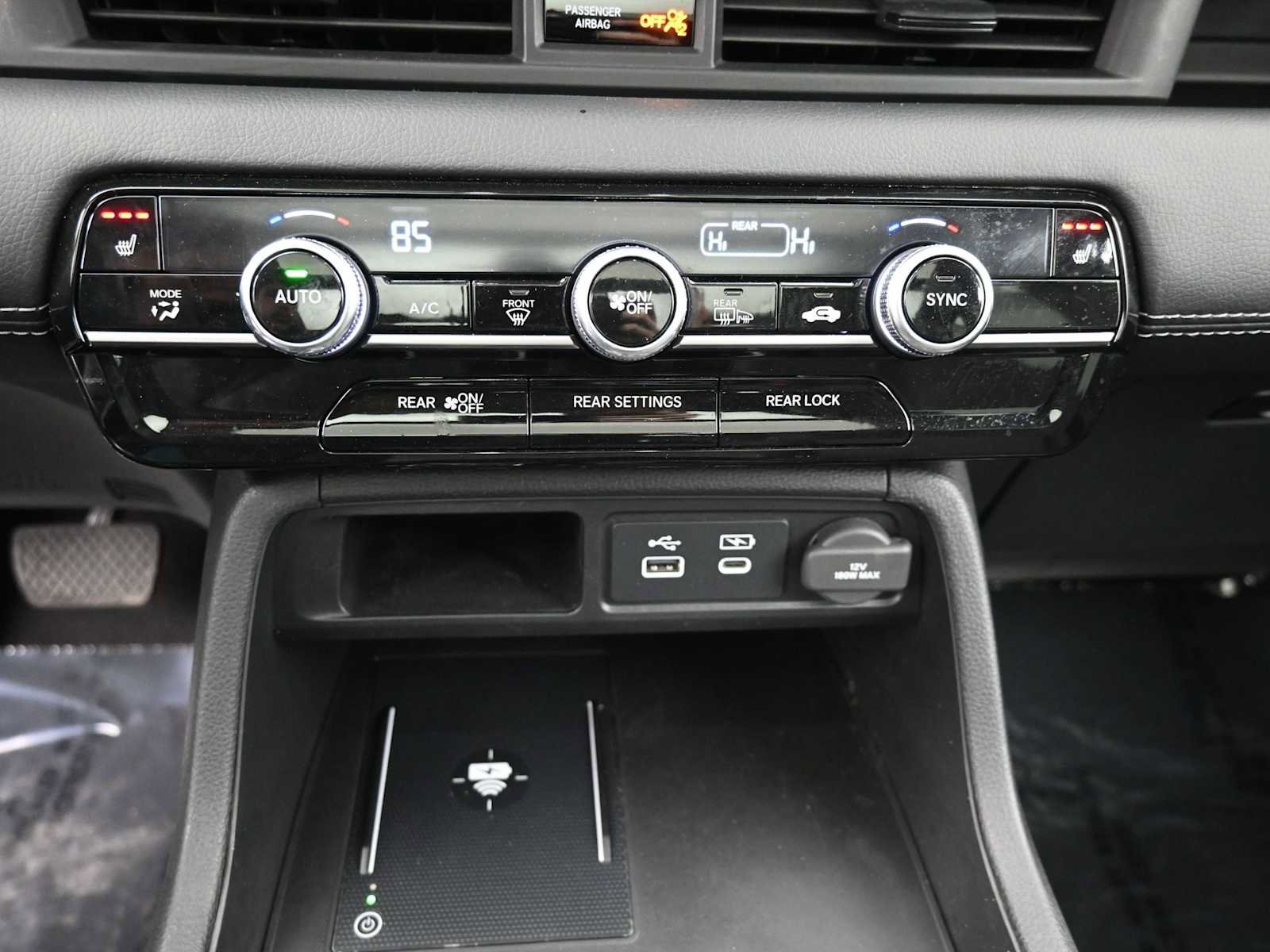 Used 2024 Honda Pilot Touring image 9