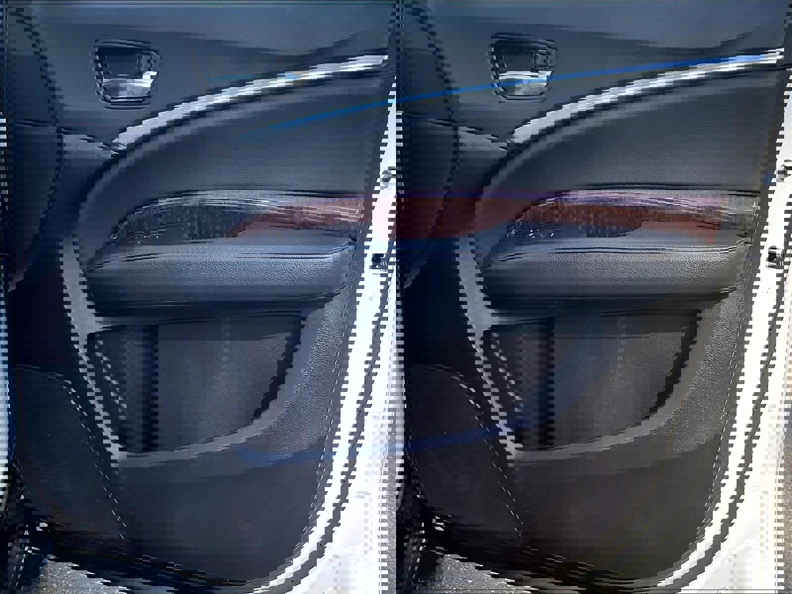 Used 2020 Acura MDX FWD image 25