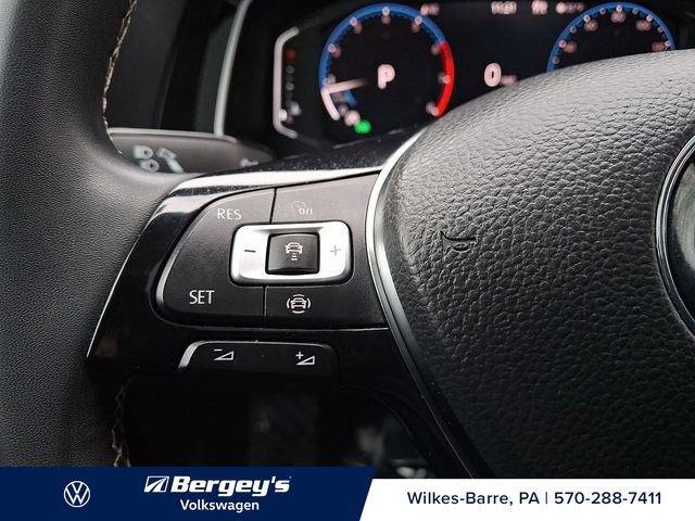 Certified 2021 Volkswagen Jetta SEL image 24
