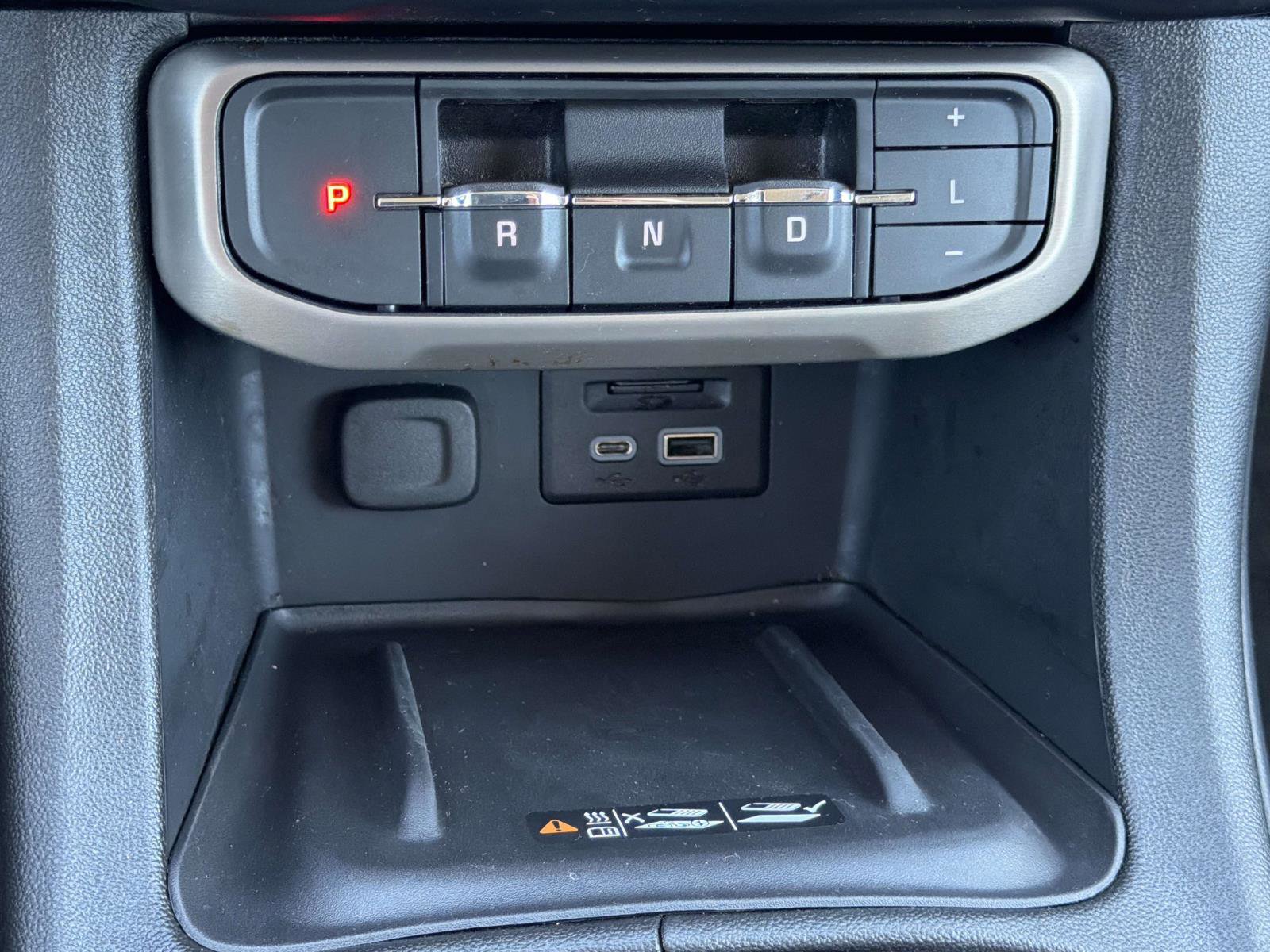 Used 2023 GMC Acadia Denali w/ Denali Ultimate Package image 23