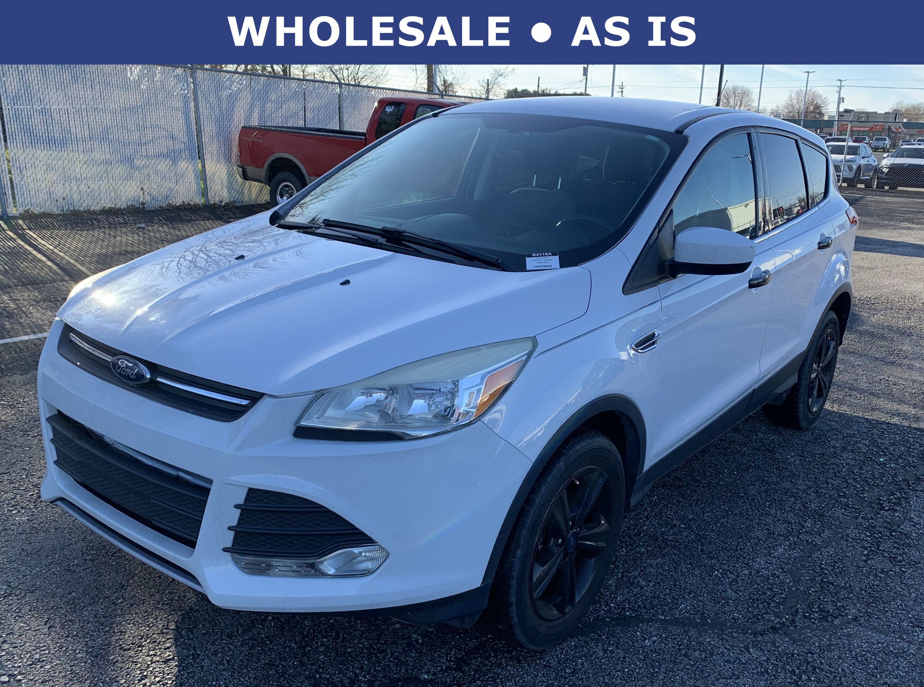 Used 2015 Ford Escape SE image 2