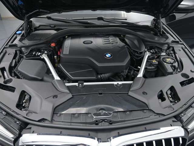 New 2022 BMW 530i xDrive w/ Premium Package image 19