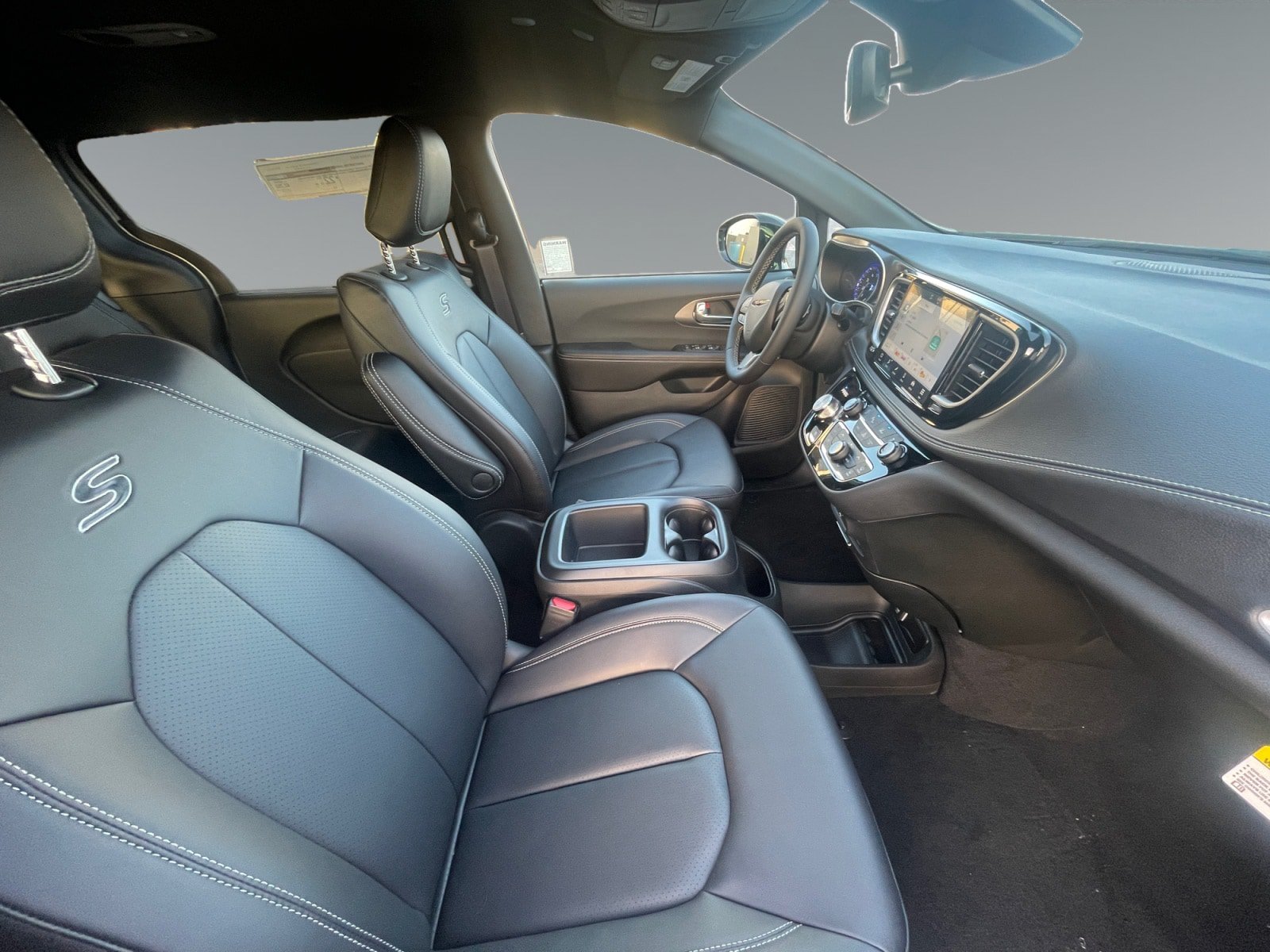 New 2026 Chrysler Pacifica Select w/ S Appearance Package FWD image 15