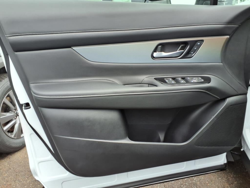 New 2025 Nissan Murano SL w/ Cargo Package AWD/4WD image 14