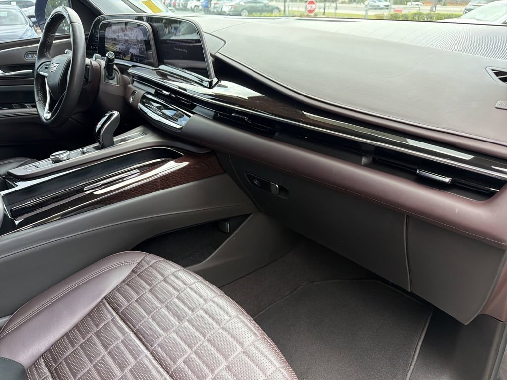 Certified 2024 Cadillac Escalade Sport Platinum w/ LPO, ONYX Package AWD/4WD image 12