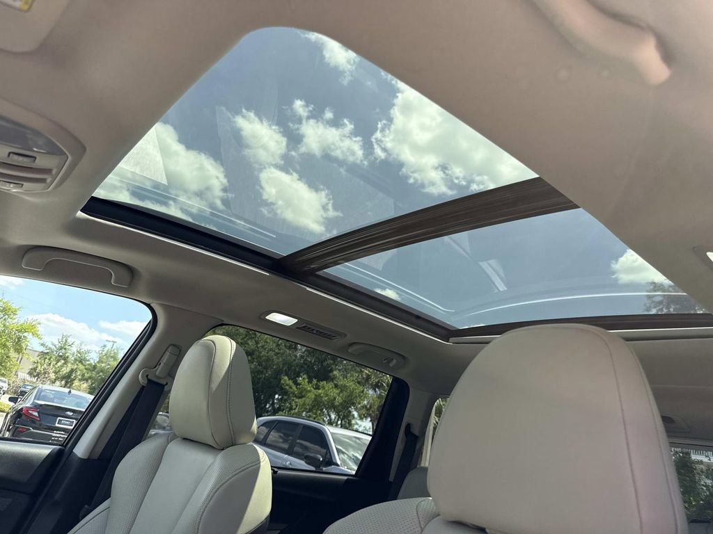 Used 2022 Subaru Ascent Limited w/ Technology Package image 27