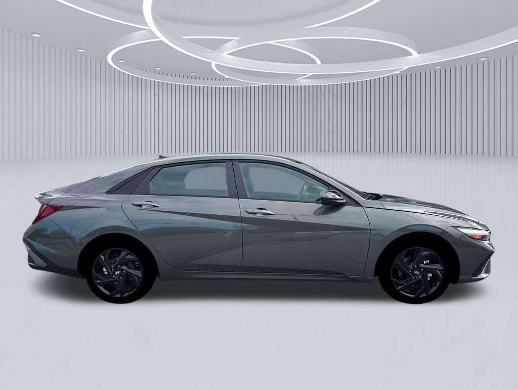 New 2026 Hyundai Elantra Sport FWD image 9