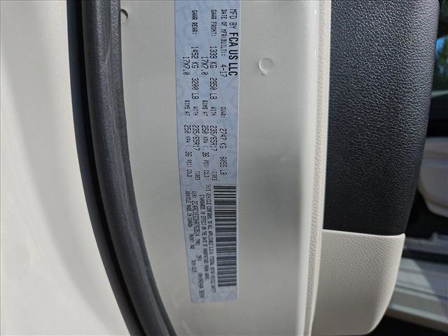 Used 2017 Chrysler Pacifica Touring-L Plus image 27