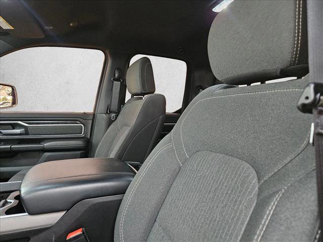 Used 2022 RAM 1500 Lone Star w/ Night Edition RWD image 17