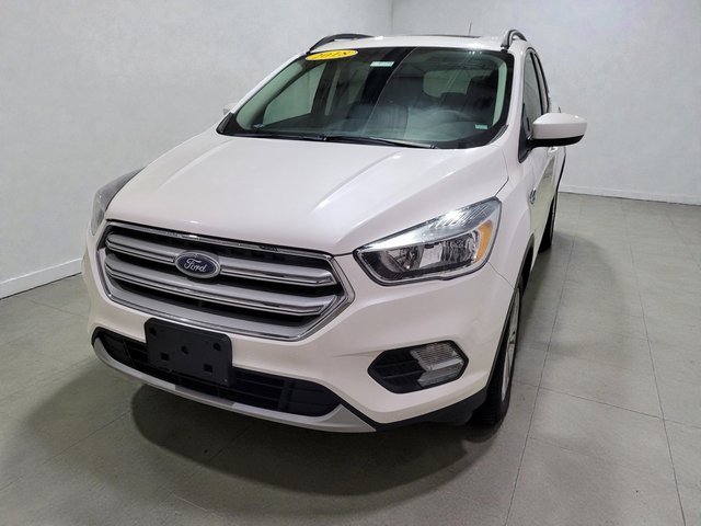 Used 2018 Ford Escape SE w/ SE SYNC Package image 13