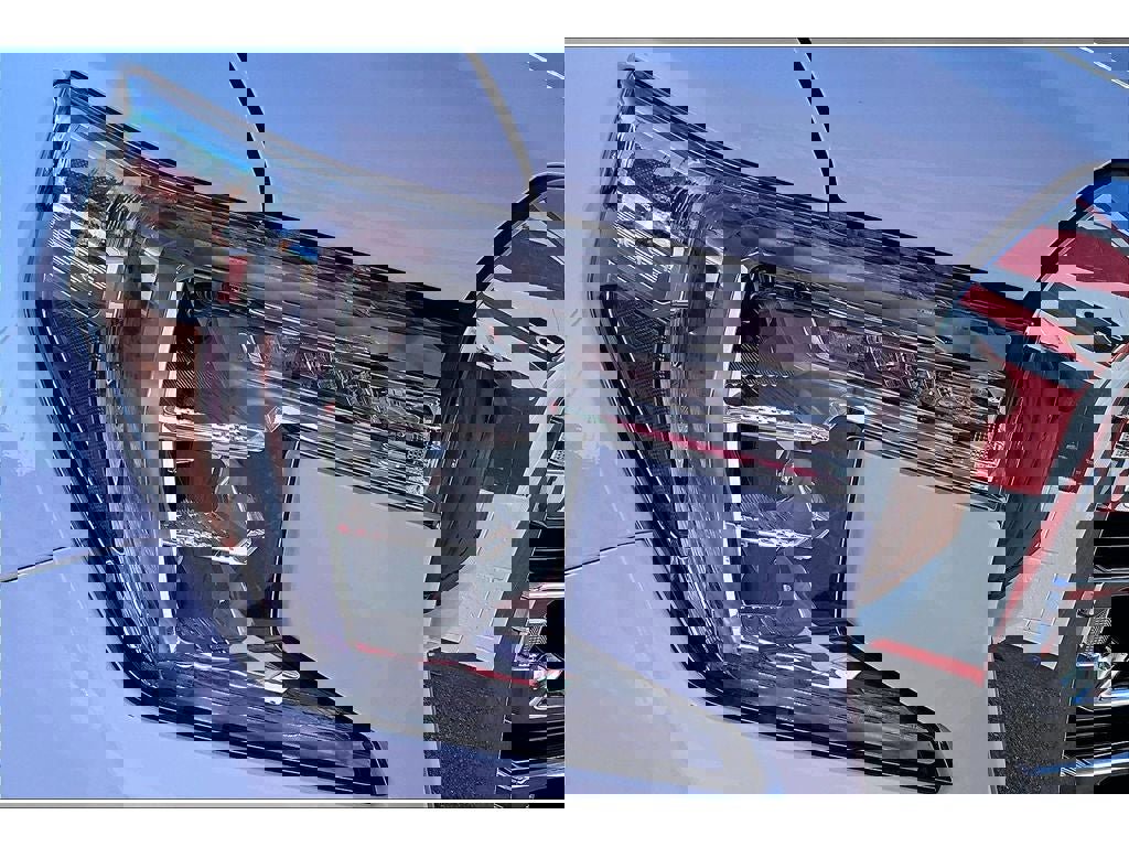 Used 2019 GMC Sierra 1500 SLT image 33