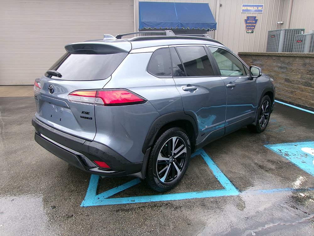 Used 2024 Toyota Corolla Cross XSE w/ Convenience Package image 4