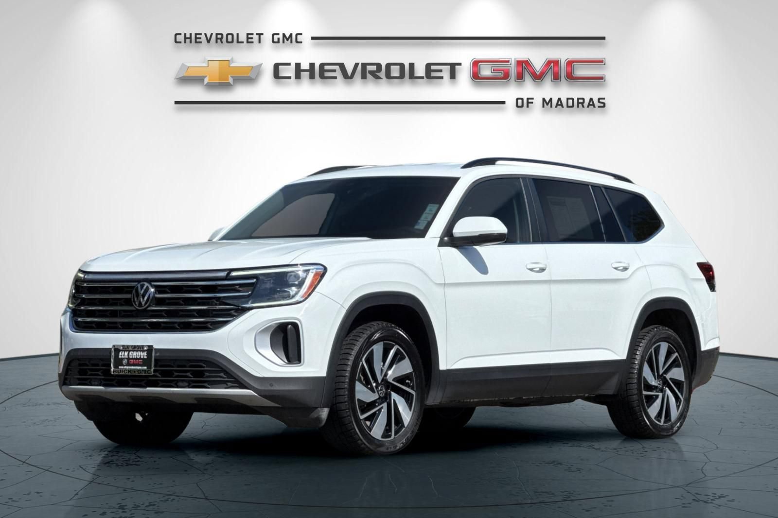 Used 2024 Volkswagen Atlas SE AWD/4WD image 7