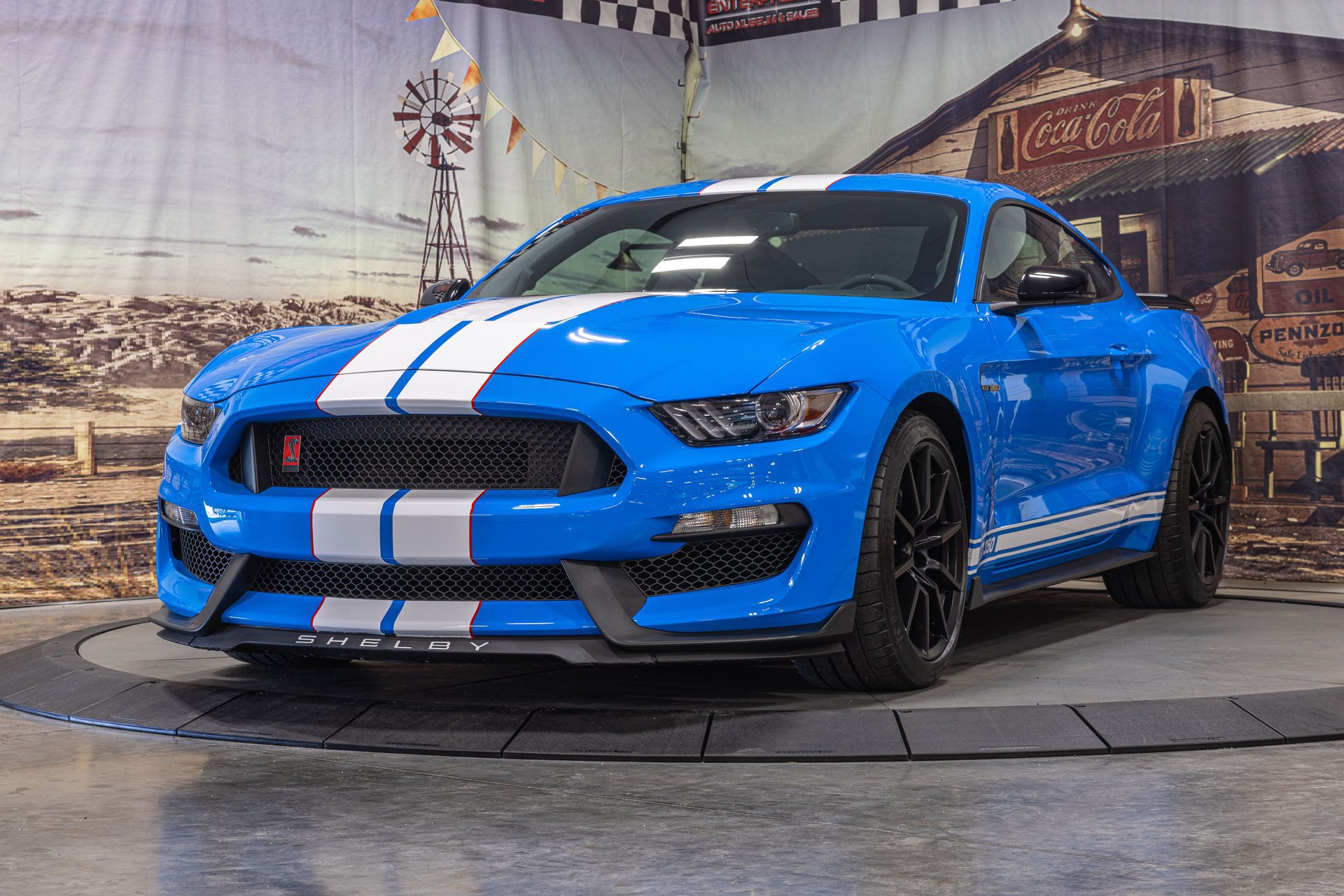 Used 2017 Ford Mustang Shelby GT350 w/ Electronics Package RWD image 2