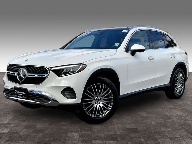 Used 2026 Mercedes-Benz GLC 300 4MATIC image 3
