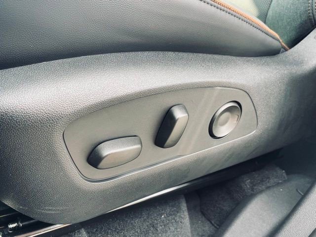 New 2026 GMC Acadia AT4 image 21