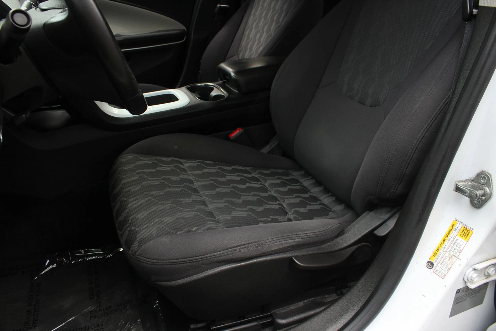 Used 2013 Chevrolet Volt w/ Enhanced Safety Package 1 FWD image 17