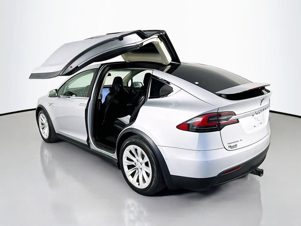 Used 2016 Tesla Model X 90D AWD/4WD image 37