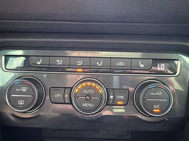 Used 2020 Volkswagen Tiguan SE FWD image 31